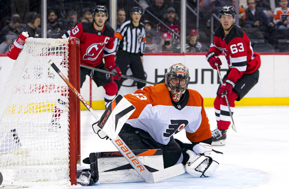 Philadelphia Flyers förlängde nio raka segrar med Owen Tiptons matchvinnande mål